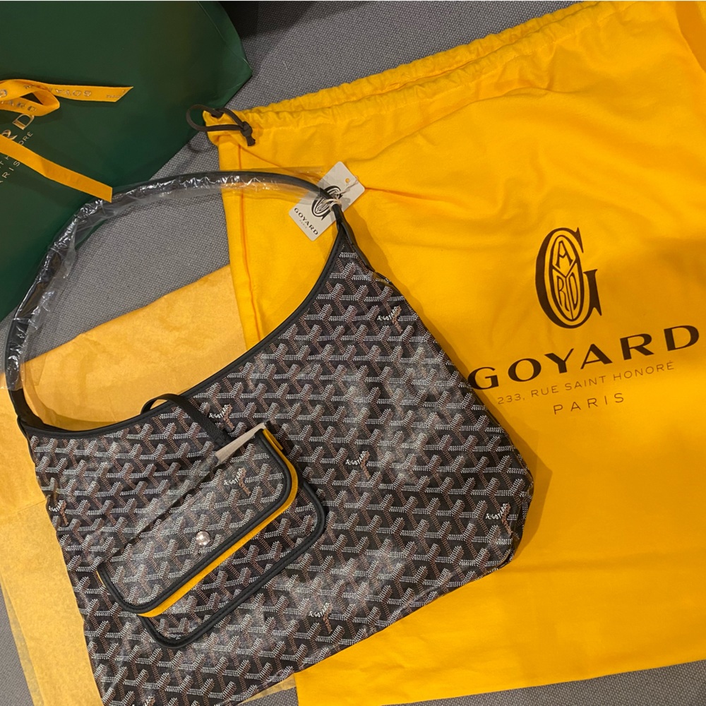 Excellent Condition: Goyard Boheme Hobo Bag in Black (sold out in stores)